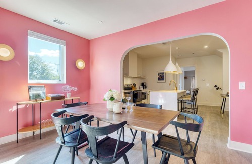 Five Points House | The Last Rodeo | Bachelorette Retreat | Sleeps 36 | 5 Mins to Broadway