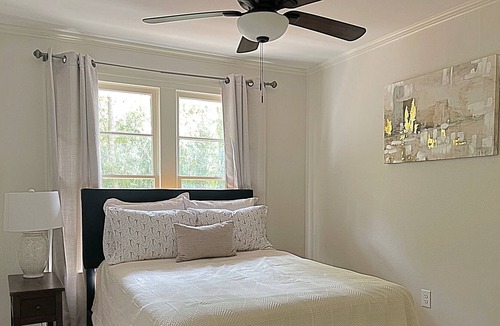 Mid City South House | The Maison Blanche - Fully Equipped Cottage