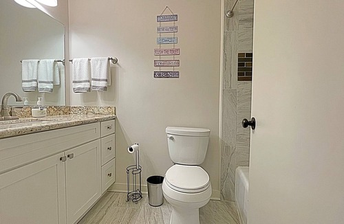 Mid City South House | The Maison Blanche - Fully Equipped Cottage