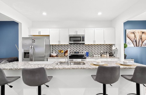 Antioch House | The Nashville Bluebird Getaway- 3br 2.5 bath