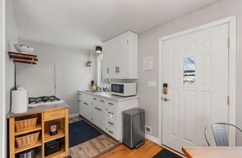 Southwest Minneapolis Apartment | The Nicollet Nook Unit 1