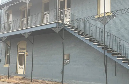 Van Buren Apartment | The Nook at Main Street Suites: Cozy studio apt in downtown Van Buren, AR