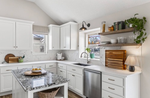 Kansas City House | The Northland World Cup Retreat/Sleeps 10