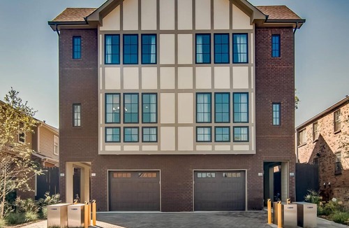 Hillsboro West End House | The Oliver on Acklen
