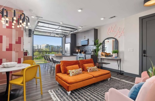 Rolling Mill Hill Apartment | The Penthouse - 3BR Rooftop - Downtown Nashville