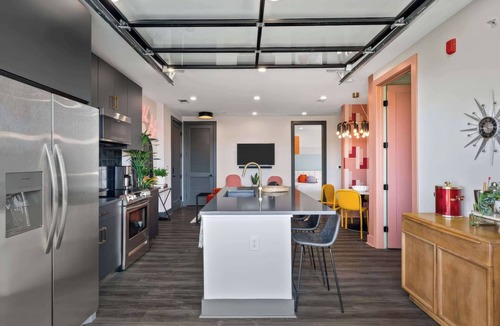 Rolling Mill Hill Apartment | The Penthouse - 3BR Rooftop - Downtown Nashville