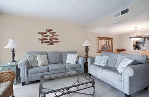 Amelia City Condo | The Perfect Getaway - Steps to Beach and Pool!