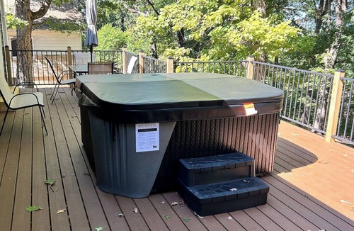 Sylvan Shores House | The Ridge House-Lake House w/Hot Tub & Game Room-DOG friendly