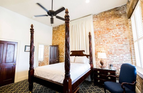 Natchez Hotel | The River Walk Inn - Room 805