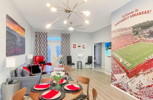Bentonville - Fayetteville House | The Stay at Steuben Hot Tub 2 houses 6 BR