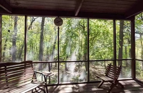 Waupaca House | The Treehouse