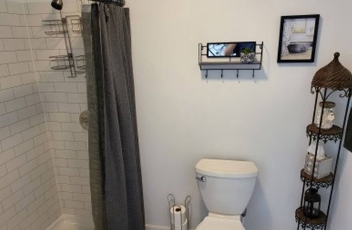 Shelbyville Apartment | This cozy, furnished apartment is perfect for the traveling professional.