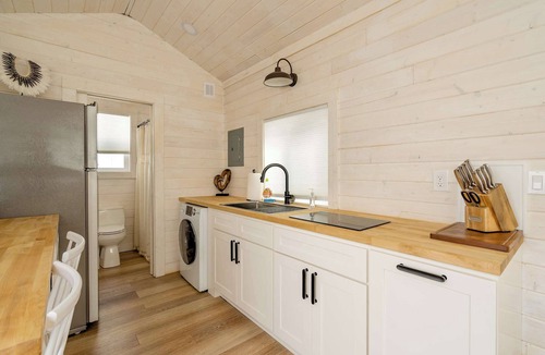 Alberta Arts District Apartment | Tiny Oasis Walk to Coffee, Food & Alberta Arts