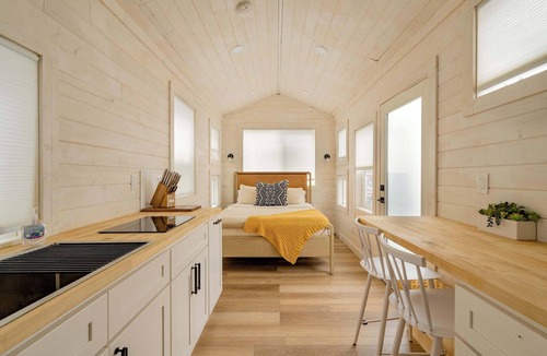 Alberta Arts District Apartment | Tiny Oasis Walk to Coffee, Food & Alberta Arts