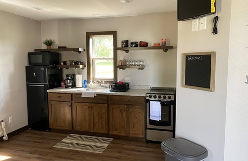 Pepin Cabin | TK's Pepin Getaway RentalLLC Cabin 2 Less than 5 min from Lake Pepin/winery/town