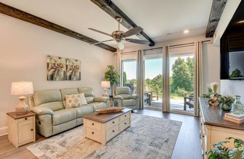 Toccoa House | Toccoa Condo on Golf Course w/Patio & Grill