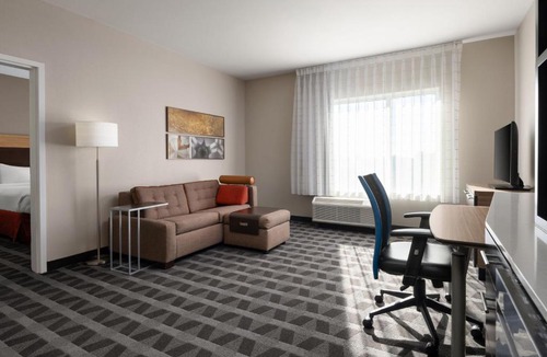 Milton Hotel | TownePlace Suites by Marriott Lafayette South