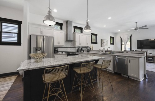 Historic Edgefield House | Tranquil East Nash Escape - Pool Table