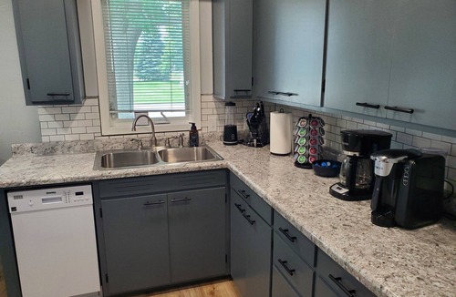 Lake Park House | Tranquil setting 15 Miles from Iowa Great Lakes - Fully Furnished with Game Room