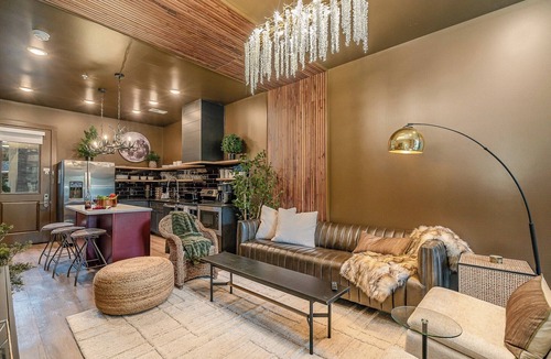 Music Row House | Ultimate Luxury Experience! 4BR w/Beautiful Rooftop Views! Close to Everything!