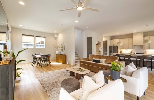 Historic Edgefield House | Unit 9 I Experience Noa Nashville | 4BR Luxury Retreat + Resort Pool