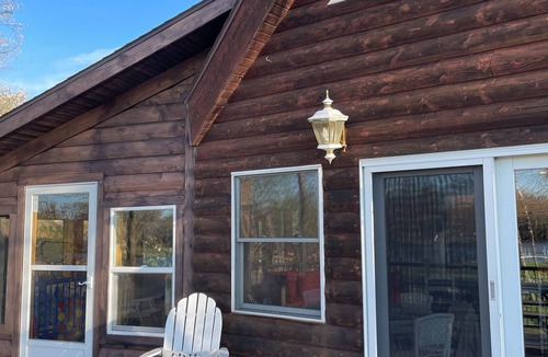 Princeton Cabin | Updated 3 bedroom A-Frame CABIN on the Fox River in Princeton with WiFi, AC
