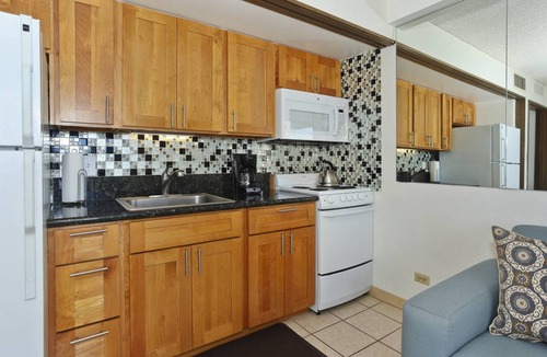 Waikiki Condo | Waikiki Ocean View Suite! Free Parking, Full Kitchen, 5-min walk to beach!