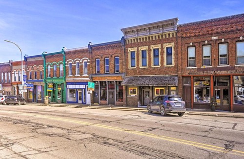 Lansing House | Walk to River: Unique Studio in Renovated Bar!