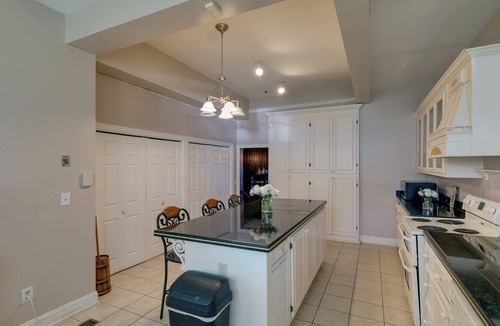 Lawrenceburg House | Walk to The Square! Historic Lawrenceburg Home