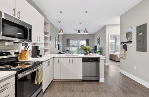 Hillsboro Village House | Walkable Hillsboro Village | Terrace + Parking | Near Vanderbilt + Music Row