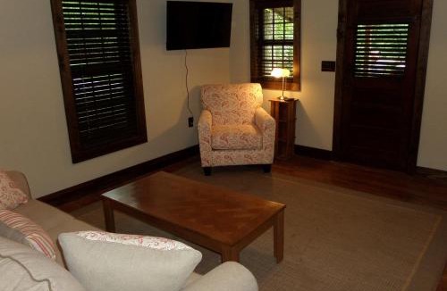 Rogers House | War Eagle Homestead Cabin