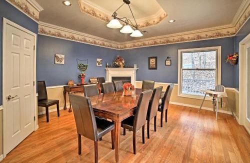 Sylvan Shores House | Waterfront Beaver Lake House with Deck and Fire Pit!