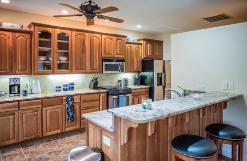 Bella Vista House | Waterfront Getaway on Loch Lomond with plenty of room for the entire family.