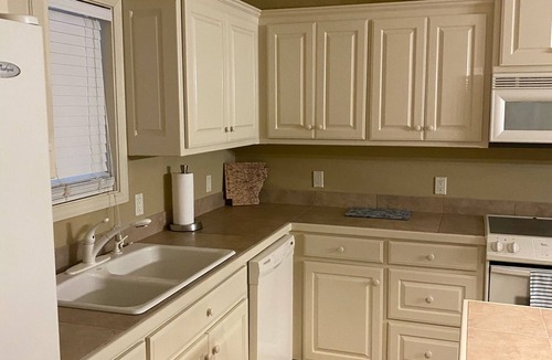 Lake Hamilton Condo | Waterfront Ground level condo on Lake Hamilton