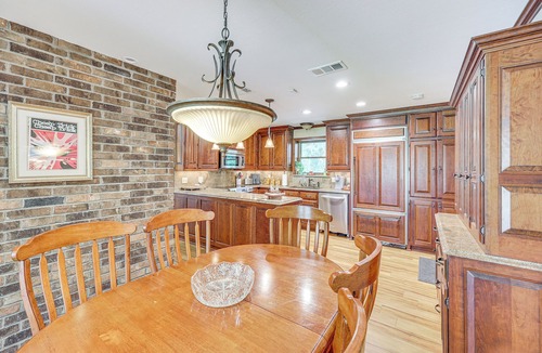 Arkadelphia House | Waterfront Home w/Playground Near DeGray & Caddo!