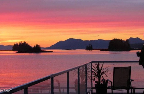 Ketchikan Cabin | Waterfront private cabin just 5 miles from downtown Ketchikan