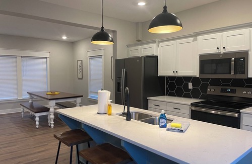 Gravois Mills House | Waters Edge at Station 46