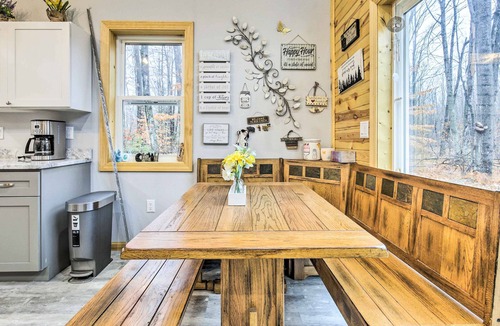 Townsend Cabin | Welcoming Townsend Cabin: Hike, Fish & Relax!