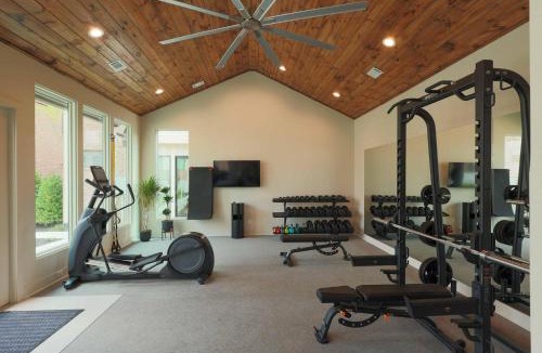 Historic Edgefield House | Wellness Escape | Gym, Cold Plunge, Sauna & Pool