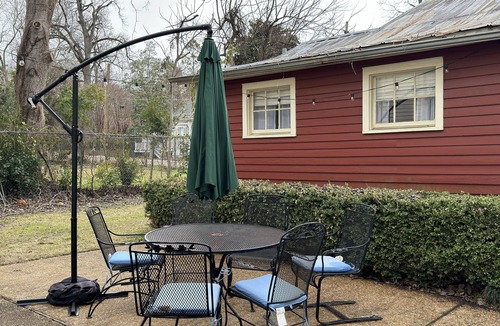 Natchez Cottage | Wensel Cottage in downtown Natchez Walking distance to most shops & restaurants.