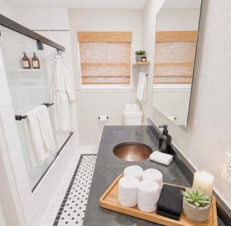 Norman House | Westbrooke Retreat Modern 3BR Minutes to OU-20 min to OKC