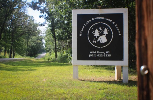 Wild Rose RV Rental | Wilson Lake Campground Deer Den 1 Bedroom