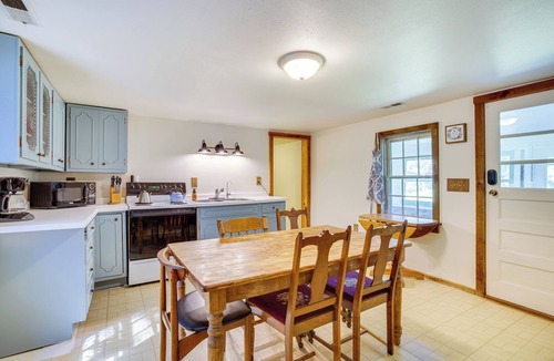 Mauston Cabin | Wisconsin Cabin Getaway Near Castle Rock Late