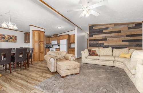Fremont Cabin | Wolf River Cabin C, Freemont WI