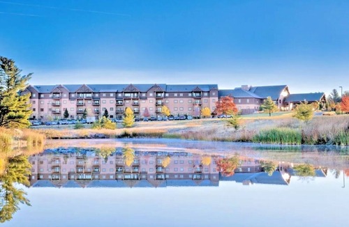 Lake Delton Condo | Wyndham At Glacier Canyon - Baraboo - 2 Bedroom