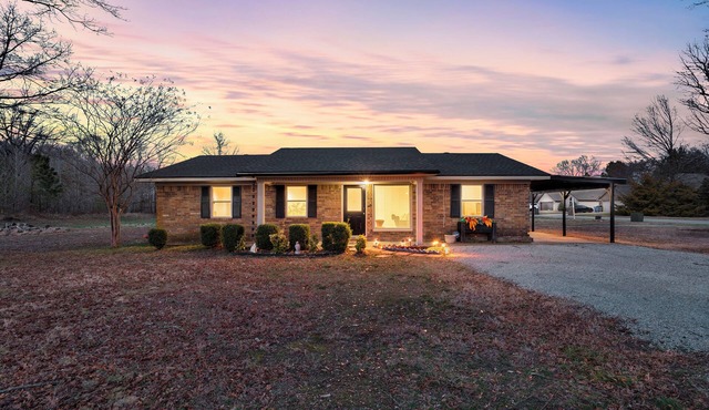 1-Acre Retreat, Fire Pit, Near ASU & Hospital