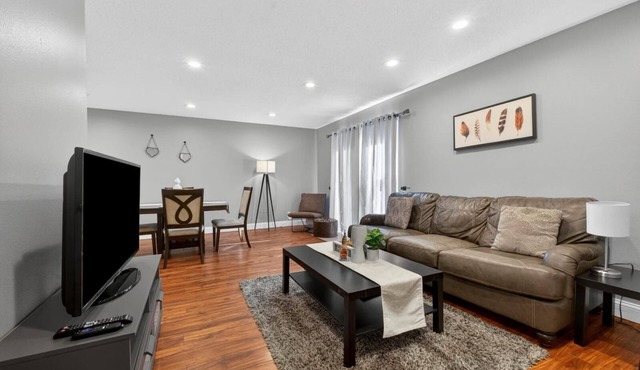 2-bedroom condo in serene Creve Coeur