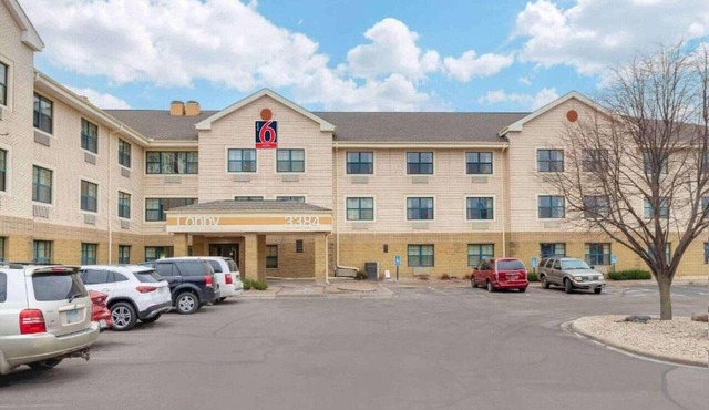 2 Full Beds | Non-Smoking, Kitchen