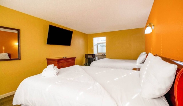2 Queen Beds Non-Smoking