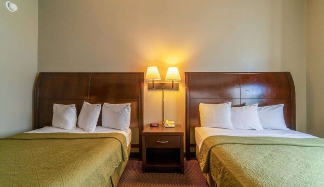 2 Queen Beds Suite Non-Smoking